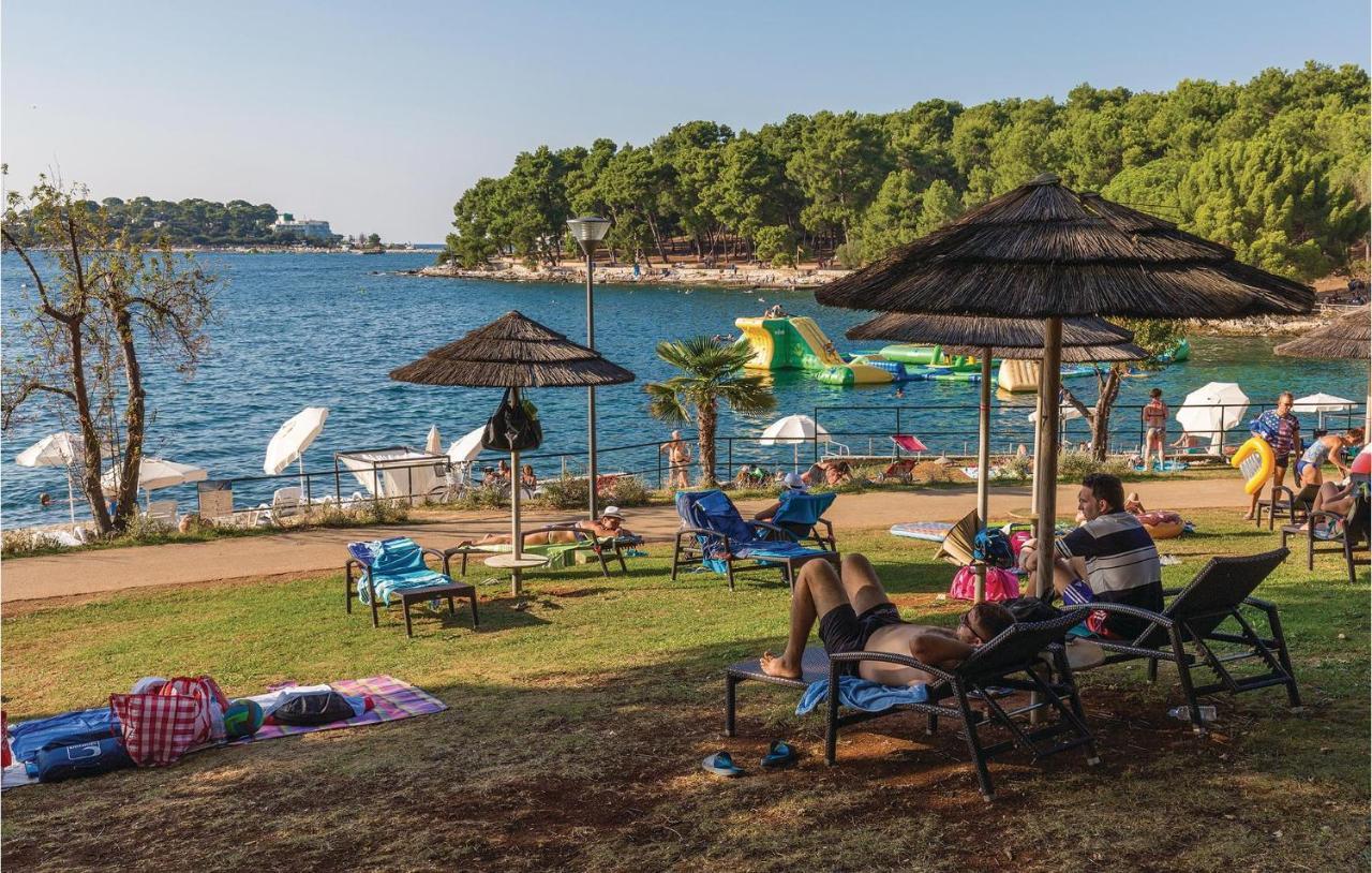 Cozy Apartment In Porec With Wifi Eksteriør bilde
